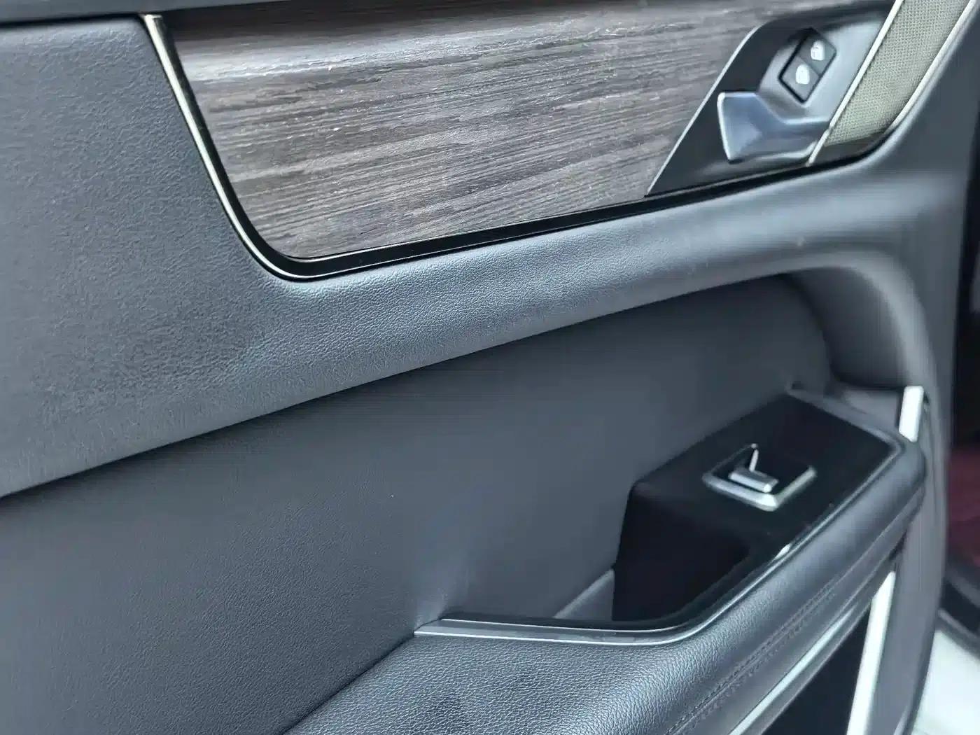 2021 Jaguar XFL 2.0T P200 2WD Elite Luxury Edition — миниатюра 24