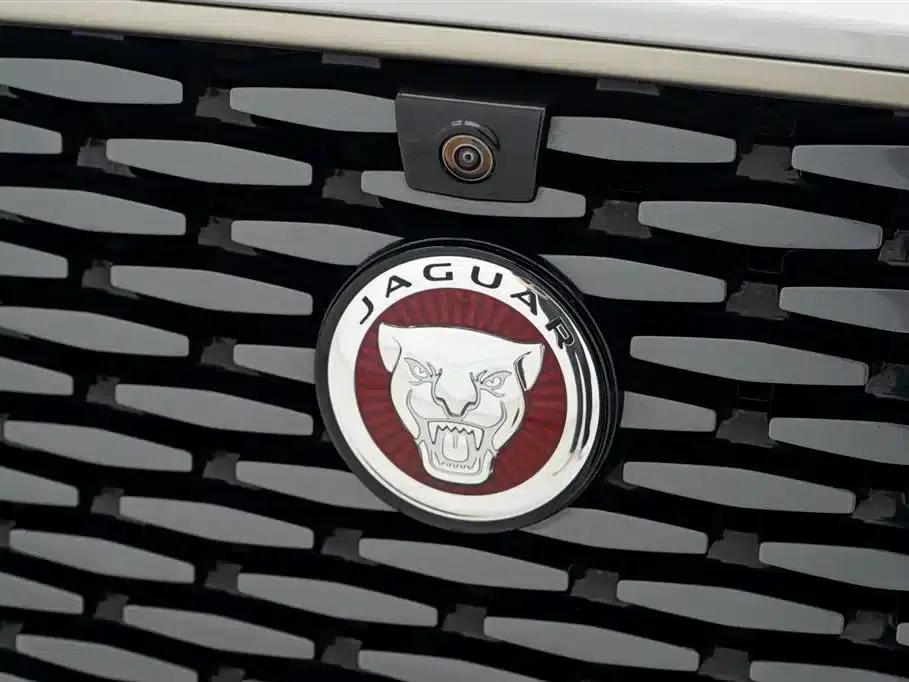 Jaguar XFL 2024 2.0T P250 2WD Luxury Edition — миниатюра 9