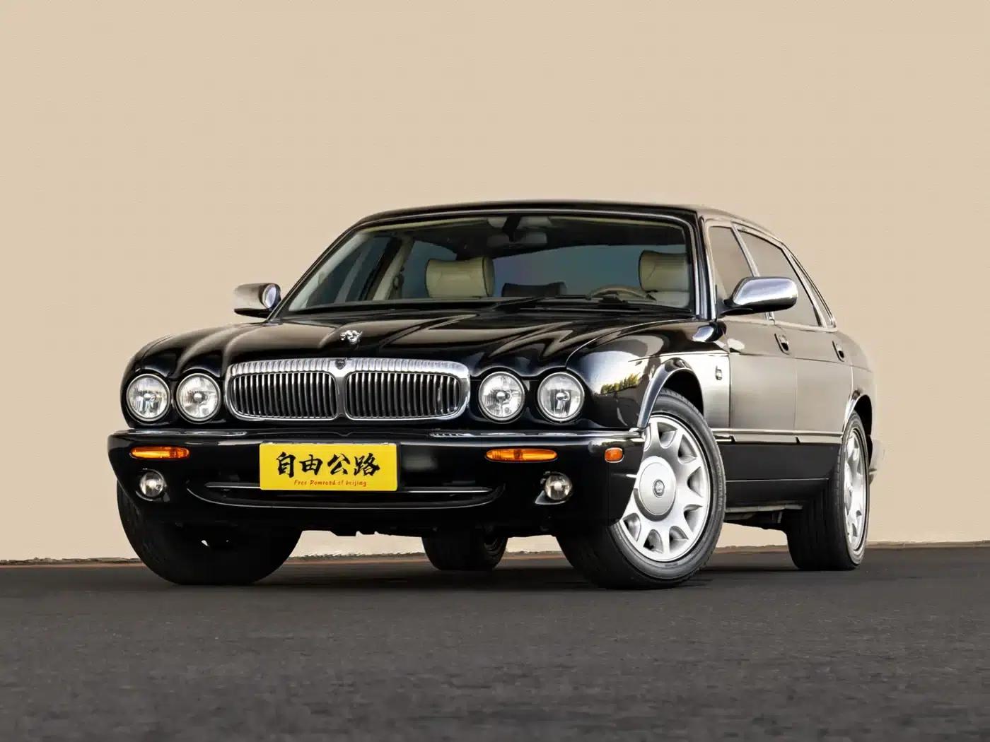 Jaguar XJ8 X308 2002 Vanden Plas North American Luxury Limited Edition — миниатюра 1