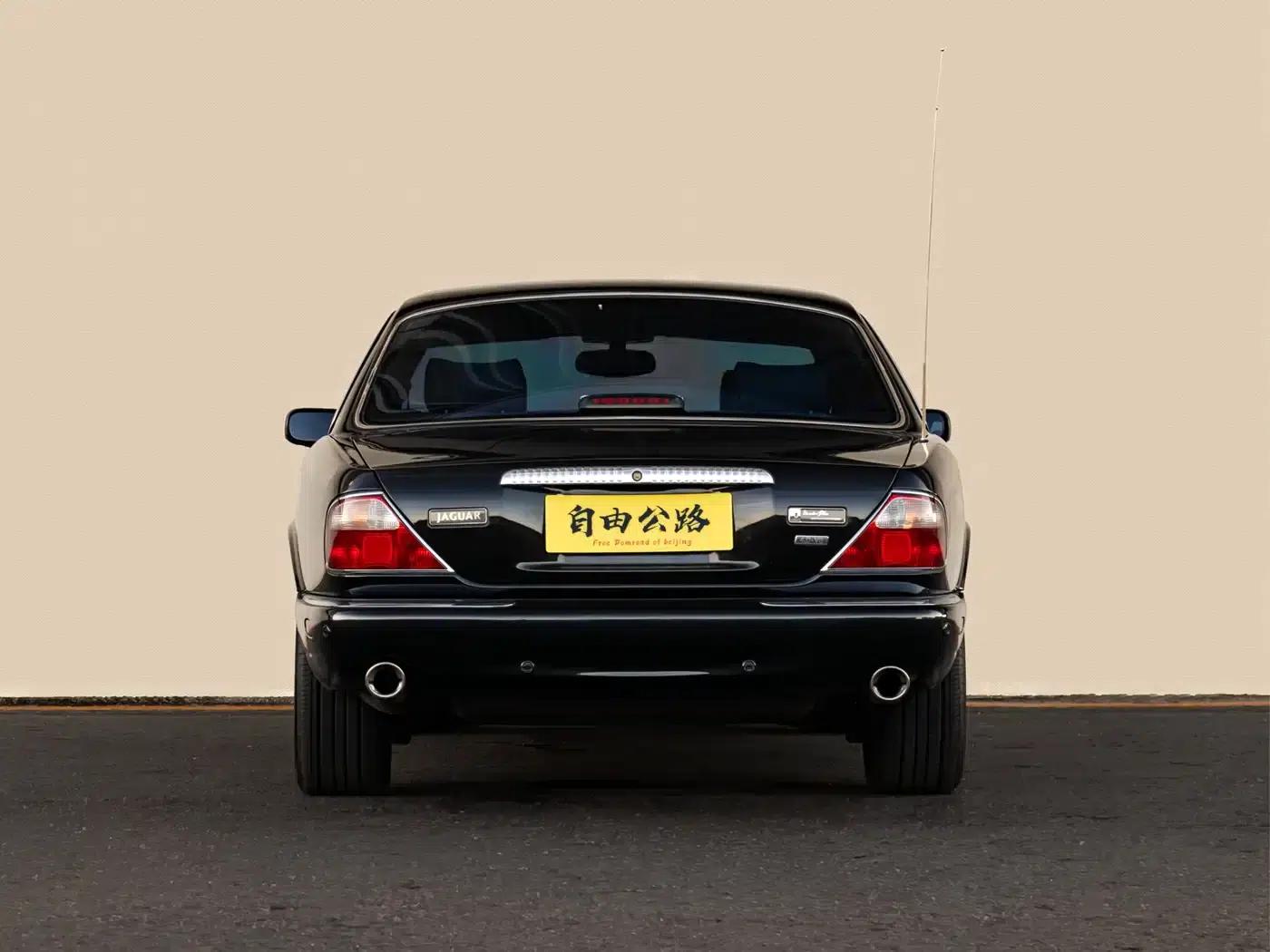Jaguar XJ8 X308 2002 Vanden Plas North American Luxury Limited Edition — миниатюра 3