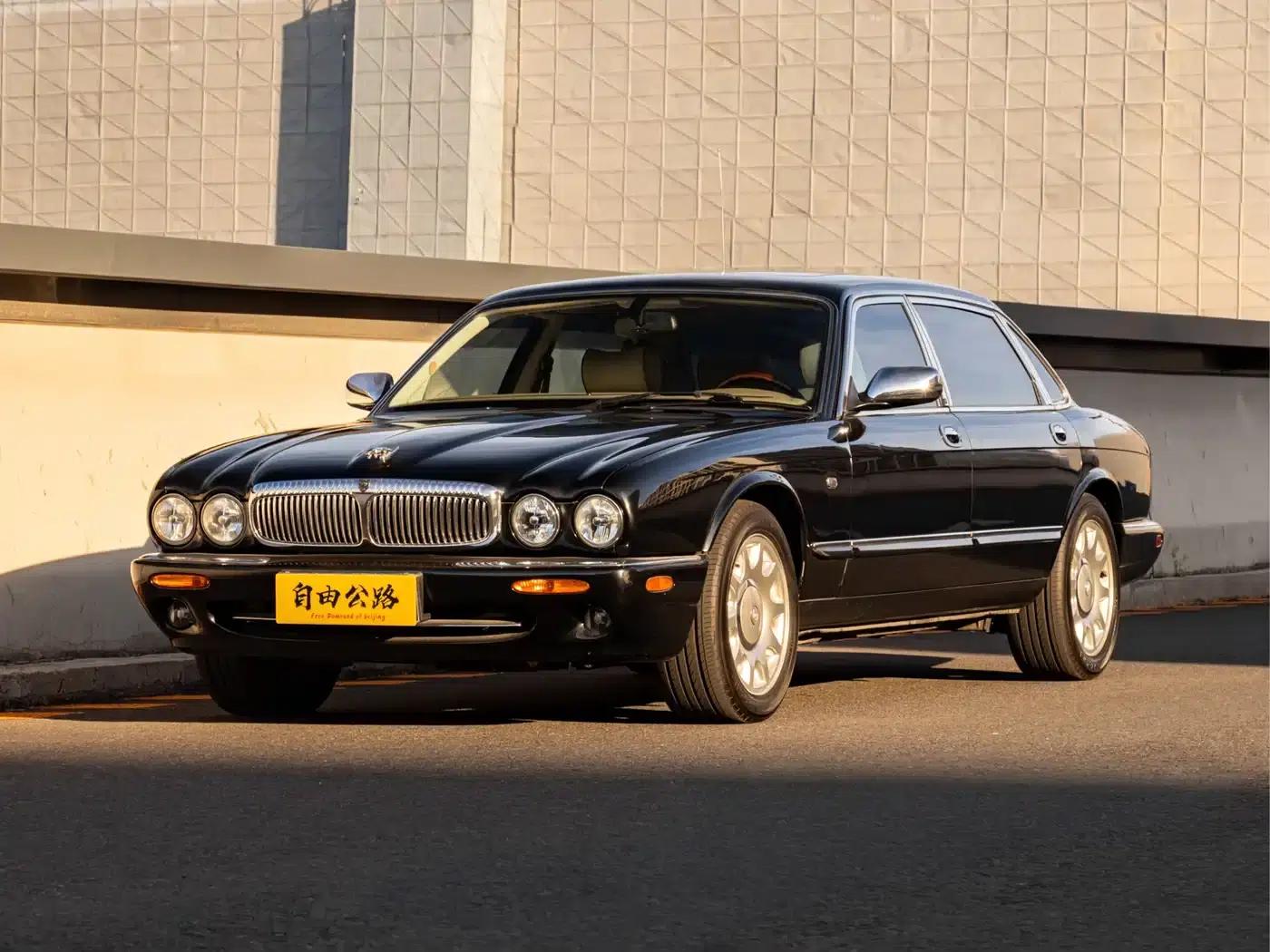Jaguar XJ8 X308 2002 Vanden Plas North American Luxury Limited Edition — миниатюра 7