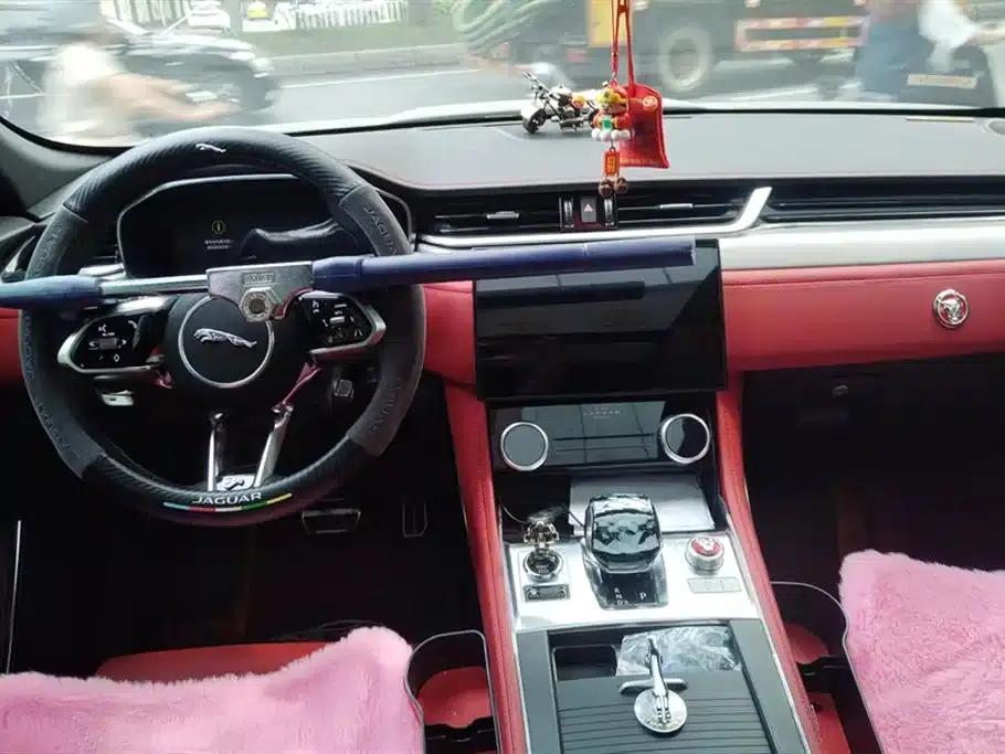 2024 Jaguar F-PACE P250 R-Dynamic SE — миниатюра 12