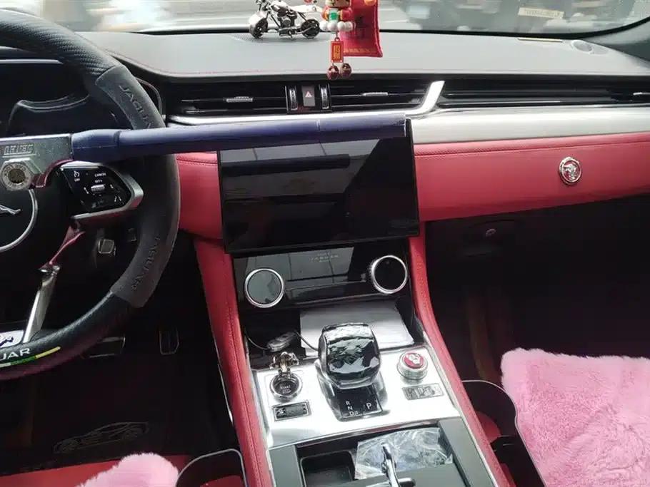 2024 Jaguar F-PACE P250 R-Dynamic SE — миниатюра 13