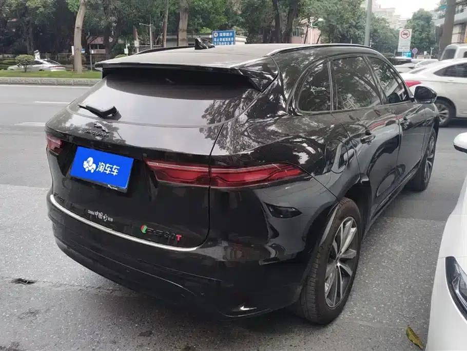 2024 Jaguar F-PACE P250 R-Dynamic SE — миниатюра 3