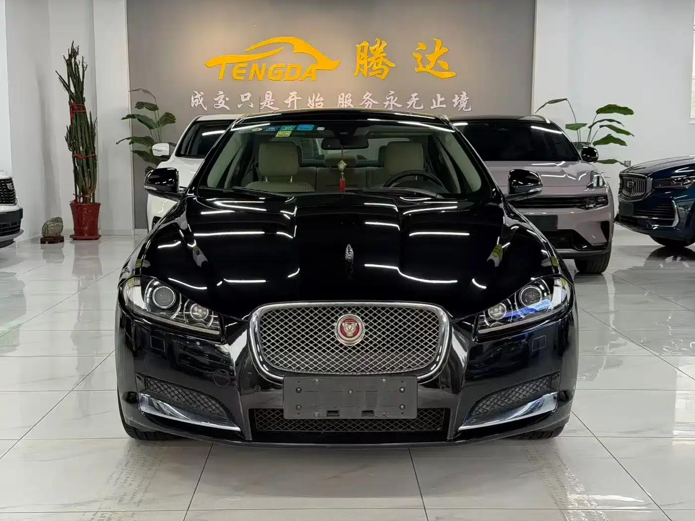 Jaguar XF 2015 XF 2.0T Elegance Edition — миниатюра 2
