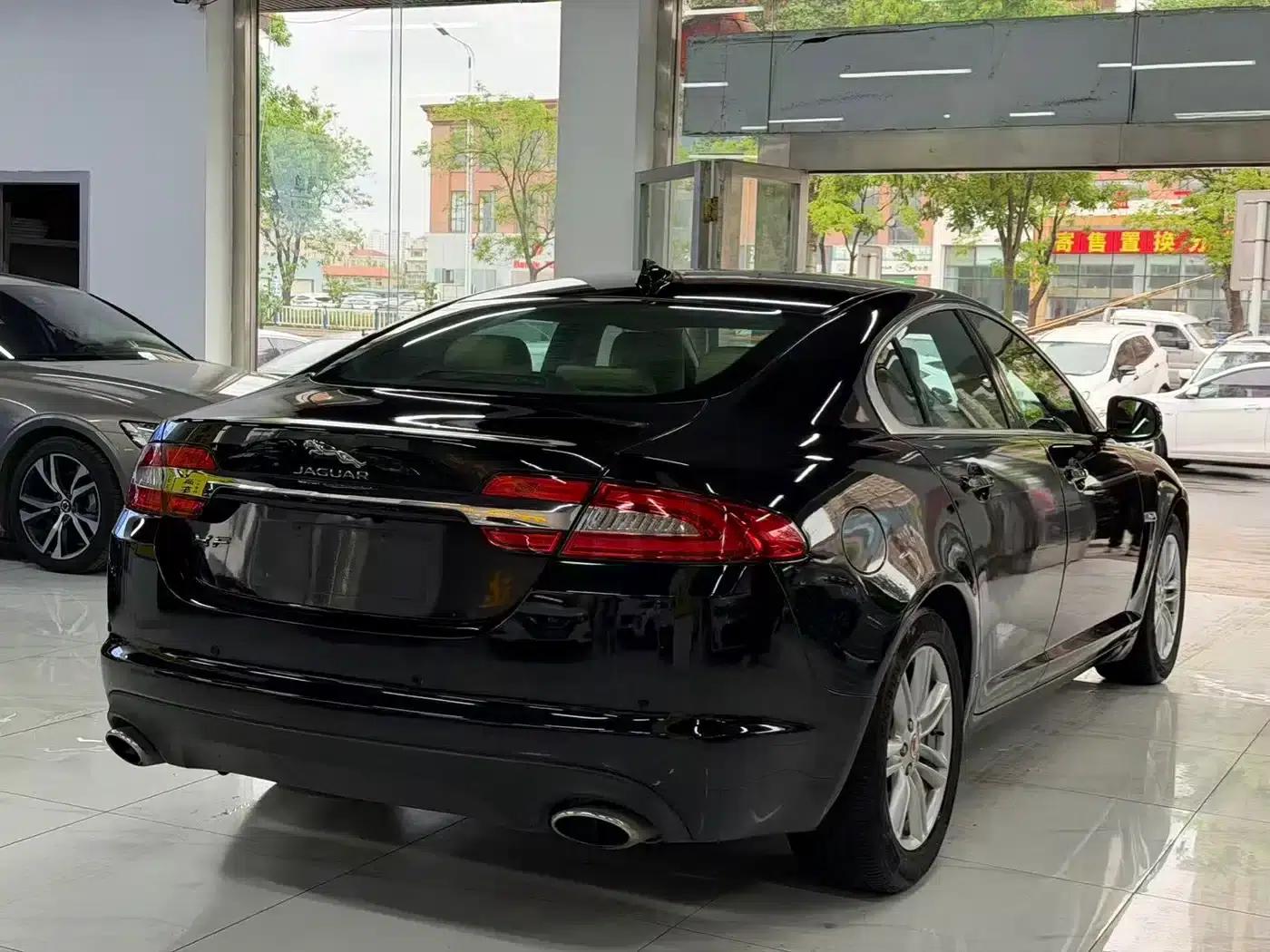 Jaguar XF 2015 XF 2.0T Elegance Edition — миниатюра 5