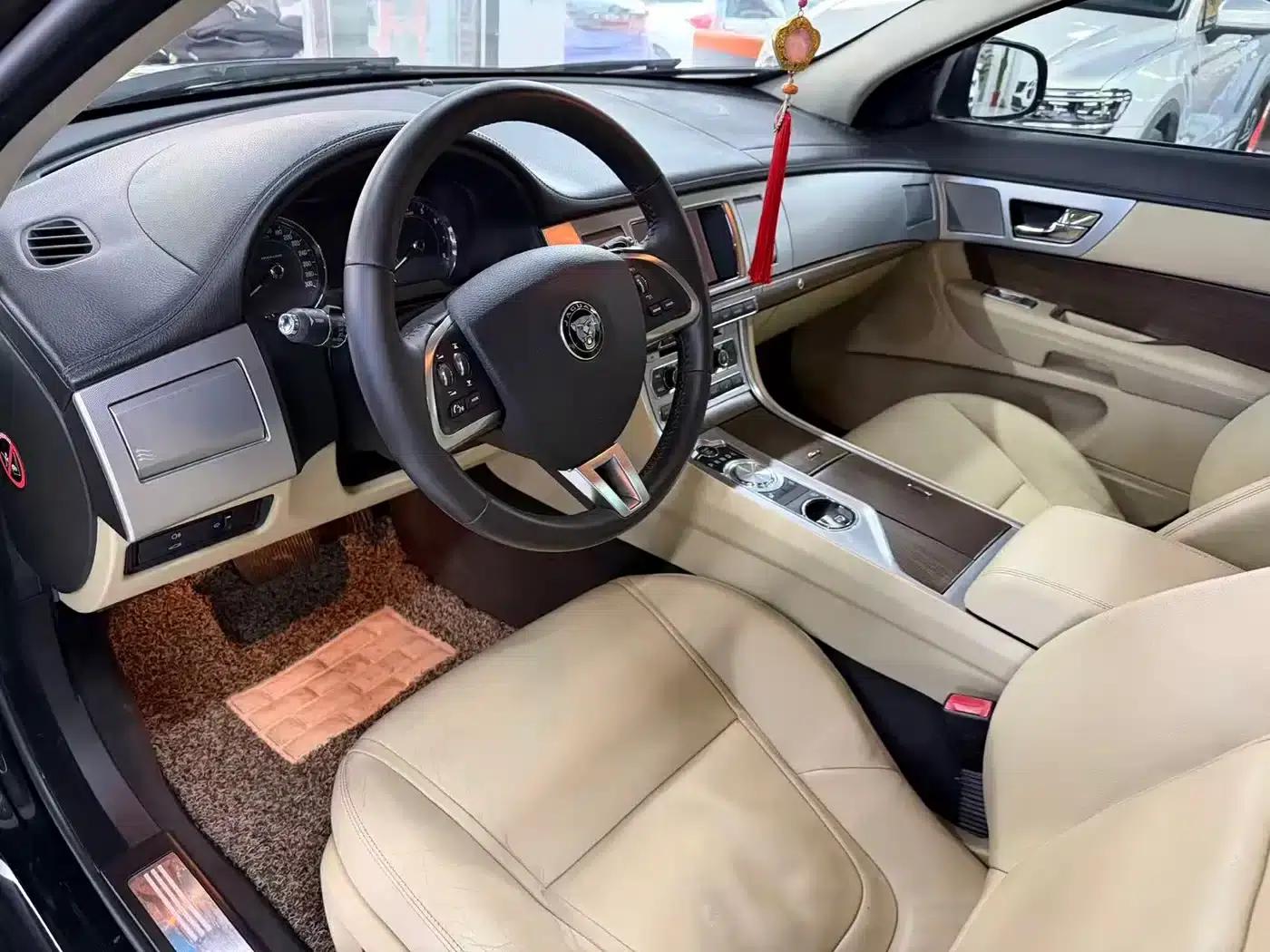 Jaguar XF 2015 XF 2.0T Elegance Edition — миниатюра 7