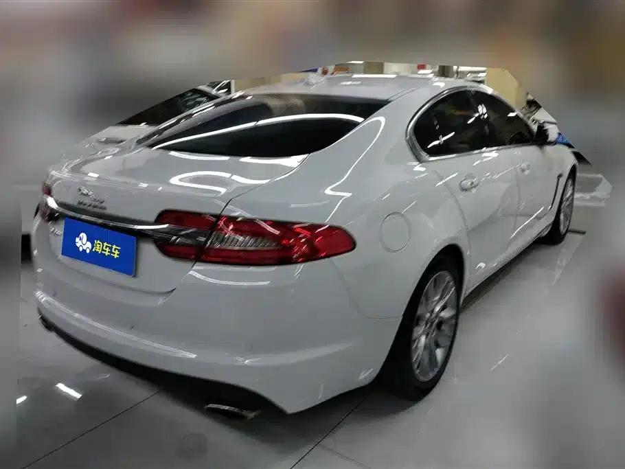 2015 Jaguar XF 2.0T Luxury Edition — миниатюра 3