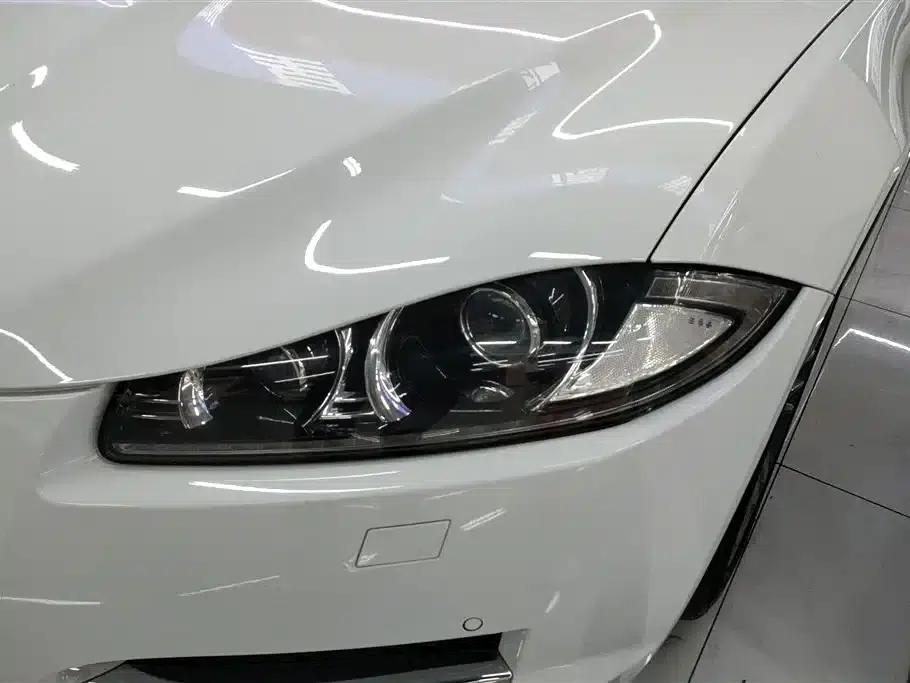 2015 Jaguar XF 2.0T Luxury Edition — миниатюра 5