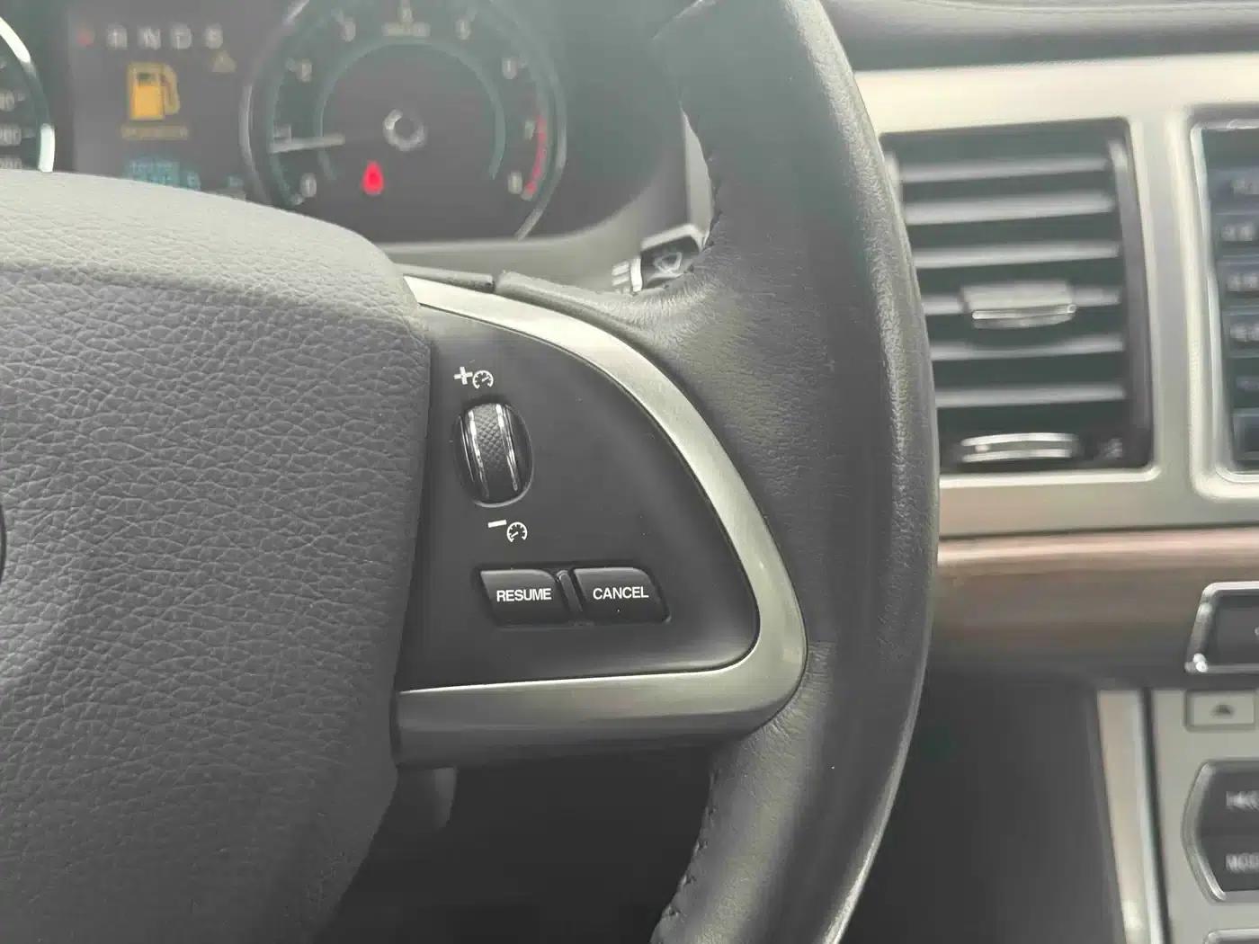Jaguar XF 2015 XF 2.0T Elegance Edition — миниатюра 12