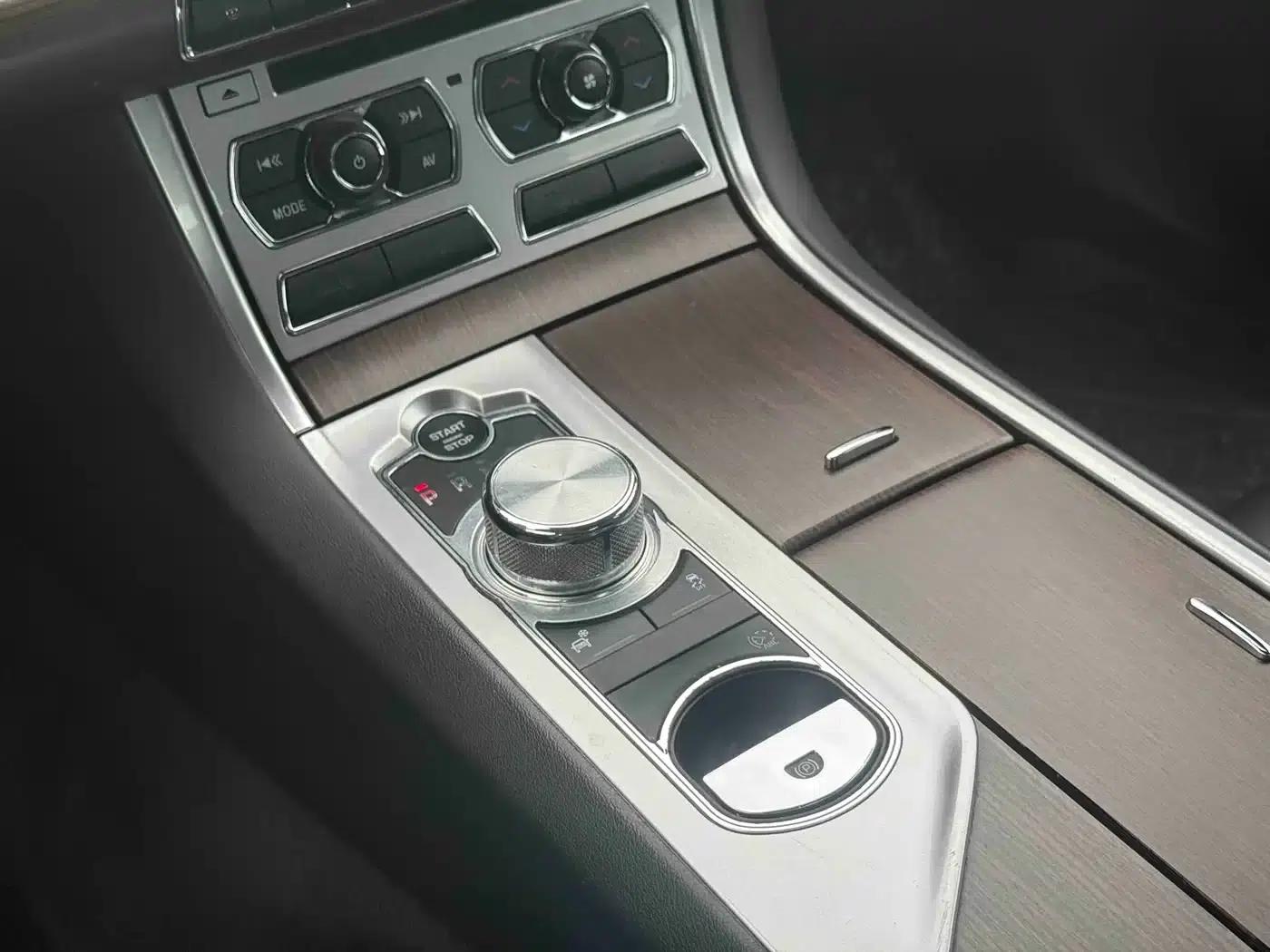 Jaguar XF 2015 XF 2.0T Elegance Edition — миниатюра 7