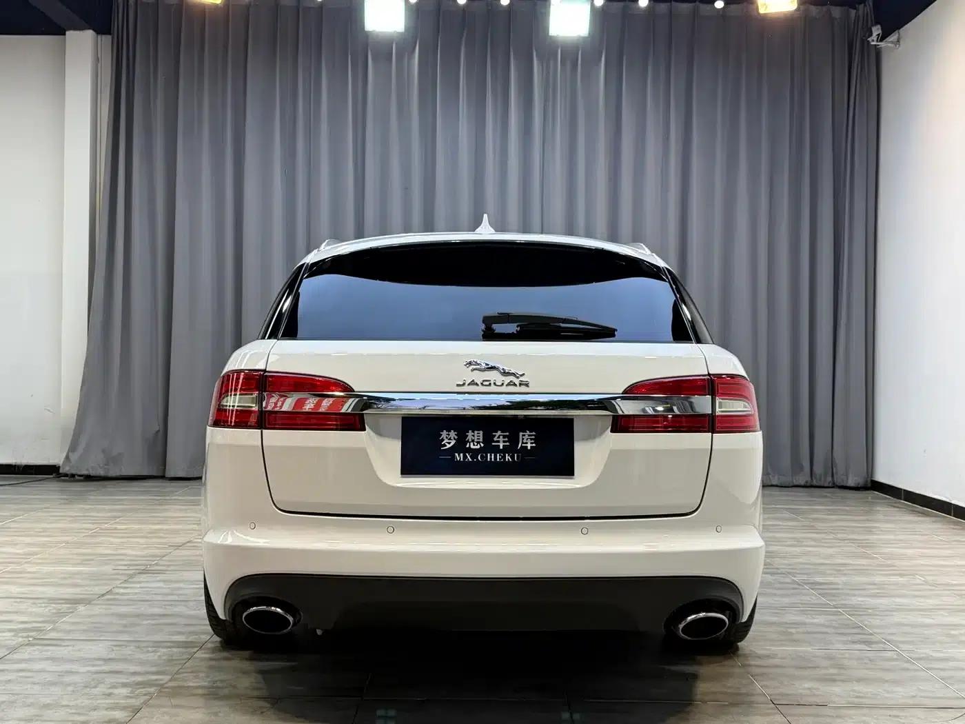 2015 Jaguar XF 2.0T Sportbrake Luxury Edition — миниатюра 6
