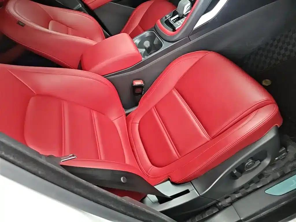2024 Jaguar E-PACE R-DYNAMIC S — миниатюра 25