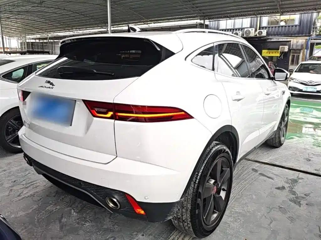 2024 Jaguar E-PACE R-DYNAMIC S — миниатюра 7