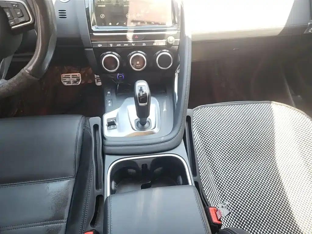 Jaguar E-PACE 2018 P200 S (China VI Emission Standard) — миниатюра 14