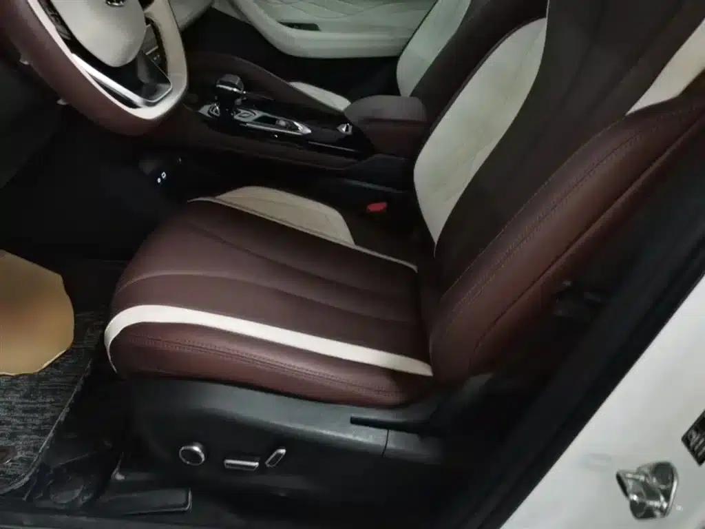 Geely Xingyue L 2021 2.0TD High-Power Automatic Four-Wheel Drive Flagship Edition — миниатюра 15