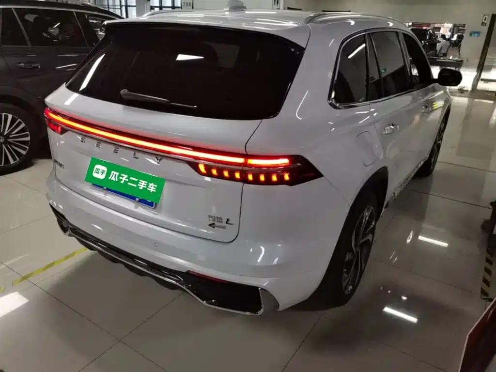 Geely Xingyue L 2021 2.0TD High-Power Automatic Four-Wheel Drive Flagship Edition — миниатюра 7