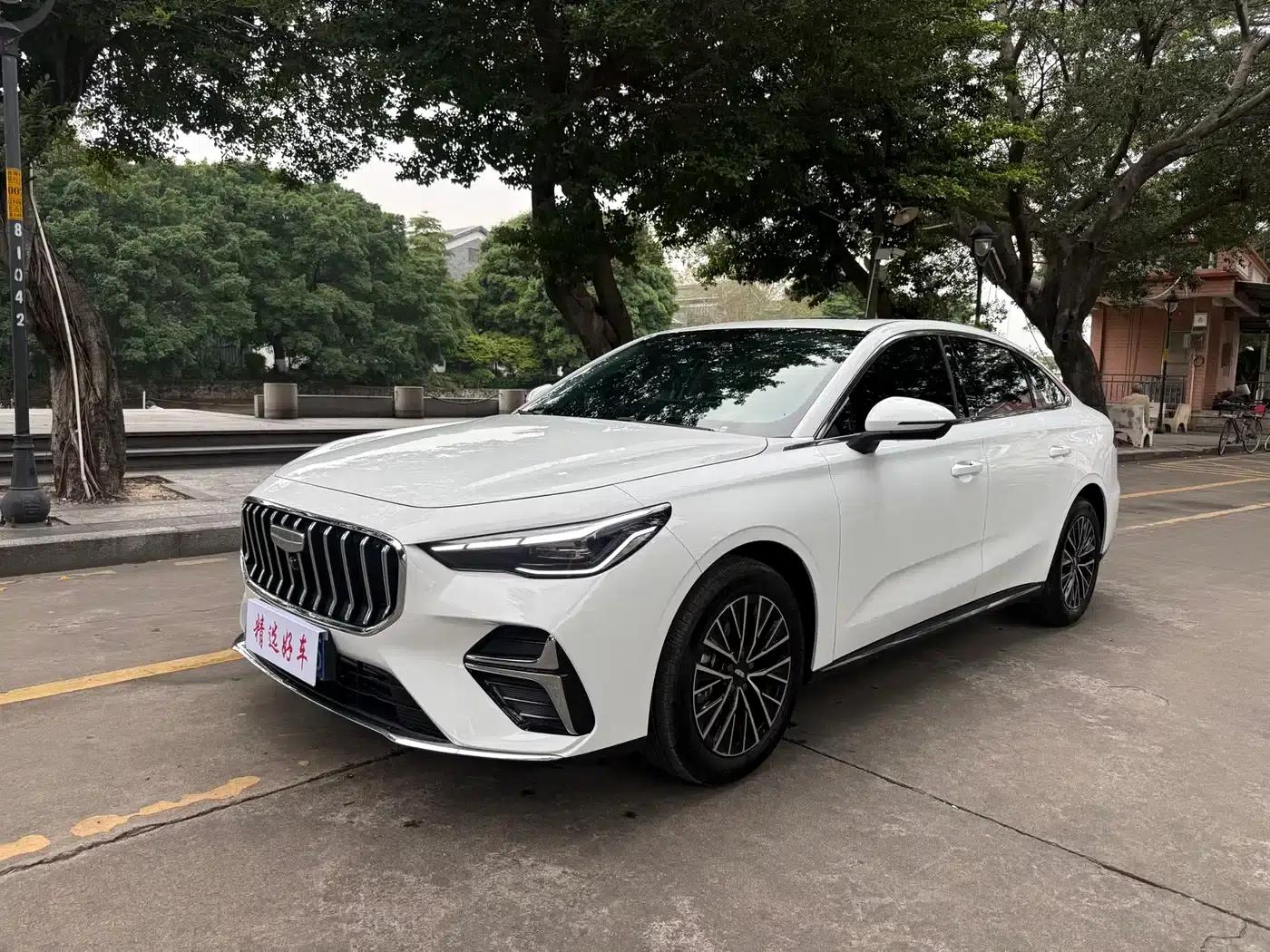 Geely Emgrand 2026 5th Generation 1.5T DCT Premium Edition — миниатюра 1