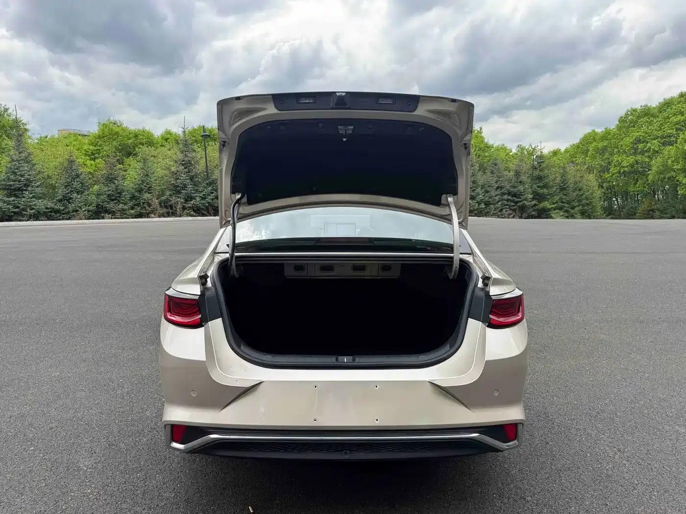 Geely Emgrand 2022 4th Generation 1.5L CVT Premium — миниатюра 20