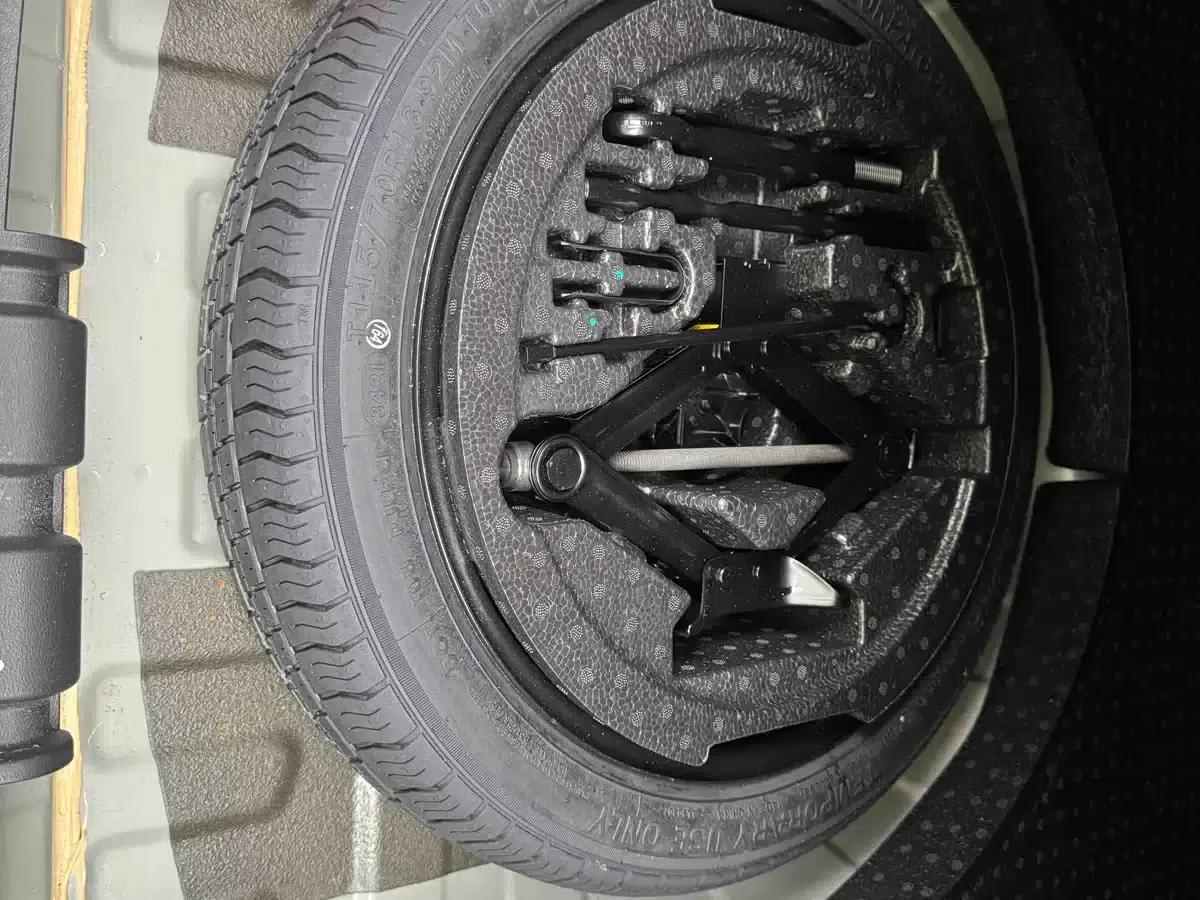 Geely Emgrand 2022 4th Generation 1.5L CVT Premium — миниатюра 21