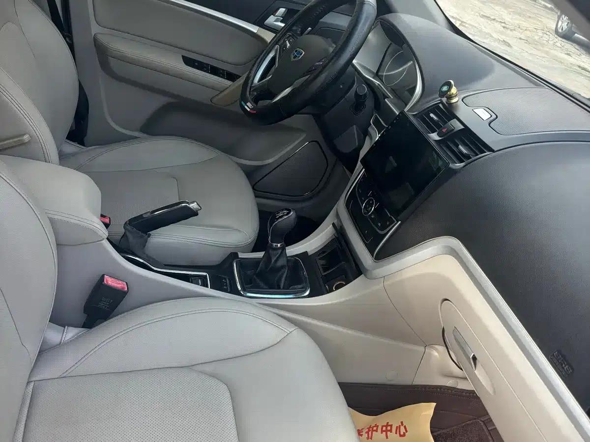 Geely Emgrand 2014 Sedan 1.5L Manual Elite — миниатюра 2