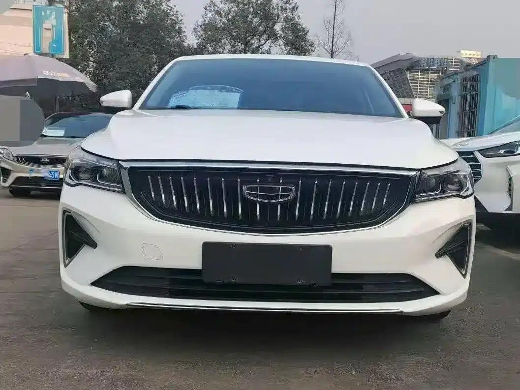 Geely Emgrand 2022 4th Generation 1.5L CVT Luxury Edition — миниатюра 2