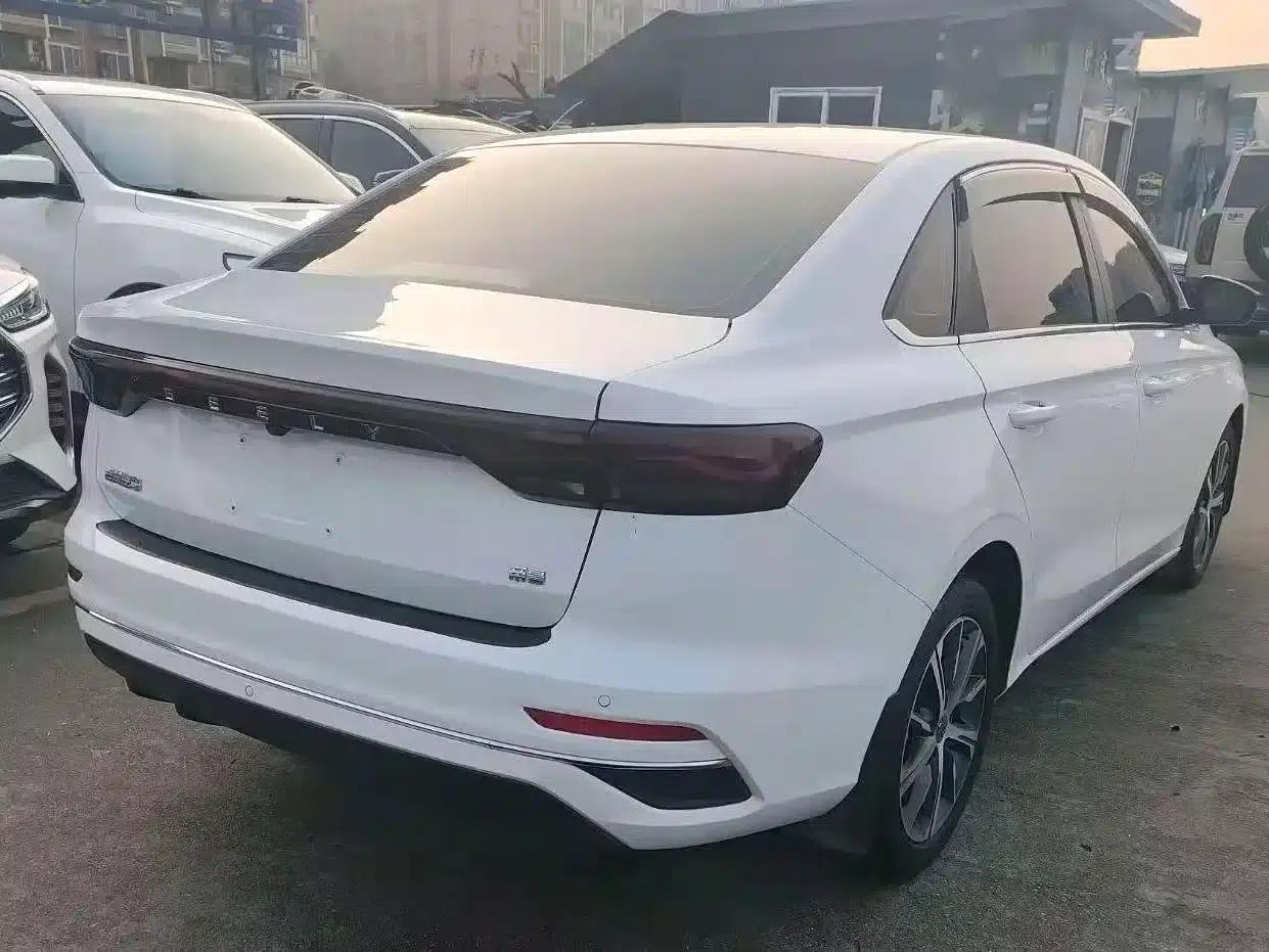 Geely Emgrand 2022 4th Generation 1.5L CVT Luxury Edition — миниатюра 13