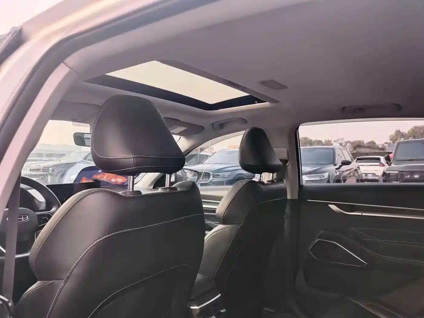 Geely Emgrand 2022 4th Generation 1.5L CVT Luxury Edition — миниатюра 6