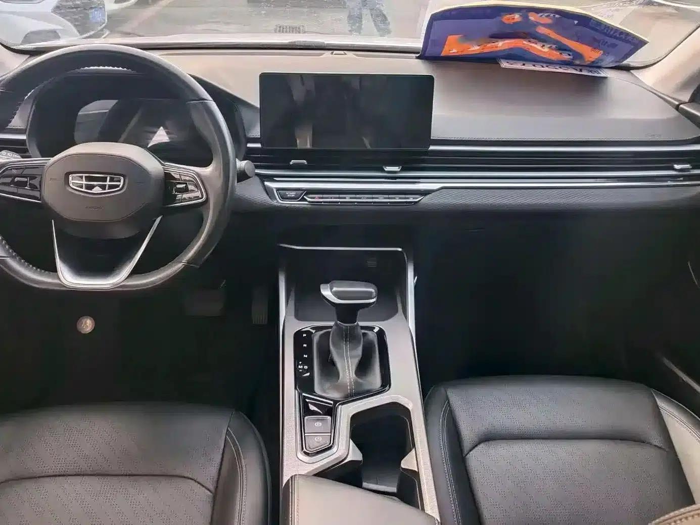 Geely Emgrand 2022 4th Generation 1.5L CVT Luxury Edition — миниатюра 9