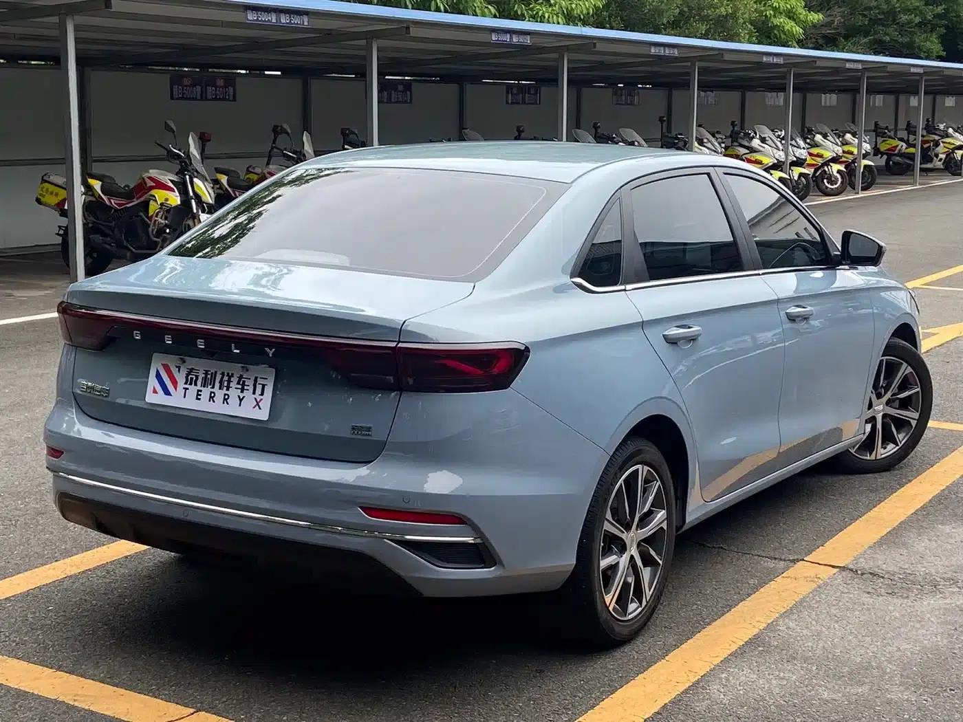 Geely Emgrand 2023 4th Generation Champion Edition 1.5L CVT Flagship Model — миниатюра 4