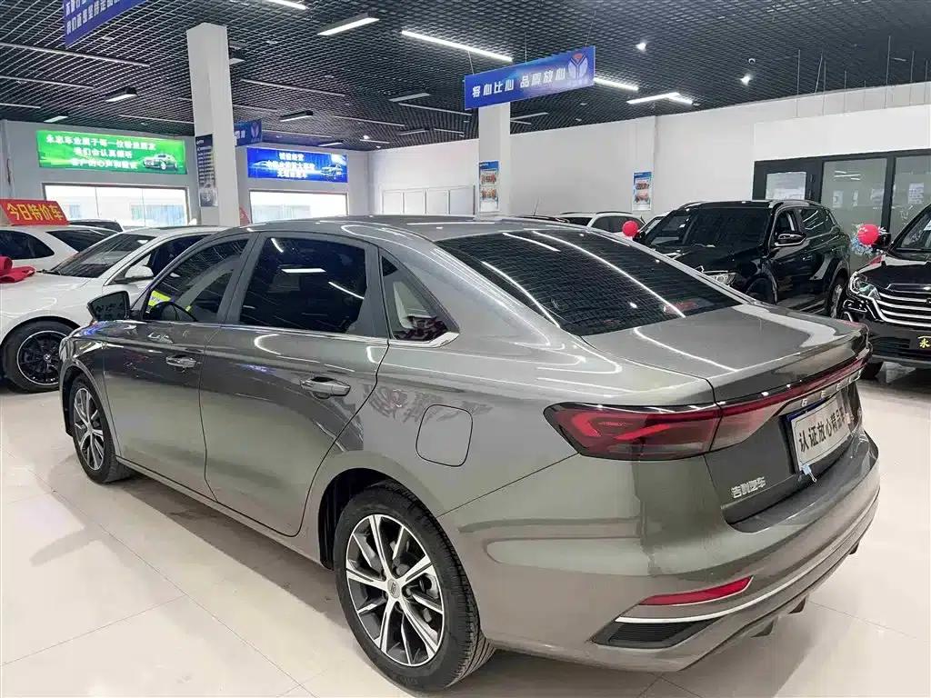 Geely Emgrand 2022 4th Generation 1.5L CVT Premium — миниатюра 4