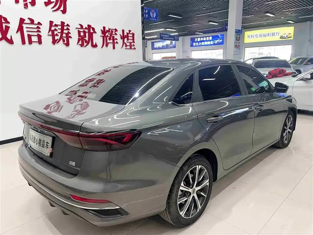 Geely Emgrand 2022 4th Generation 1.5L CVT Premium — миниатюра 6
