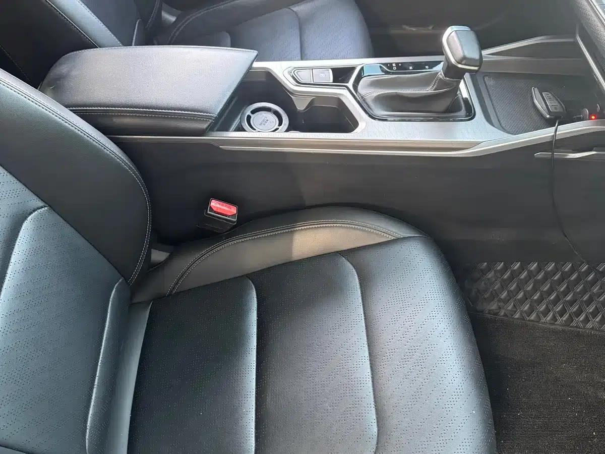 Geely Emgrand 2022 4th Generation 1.5L CVT Asian Games Edition — миниатюра 9
