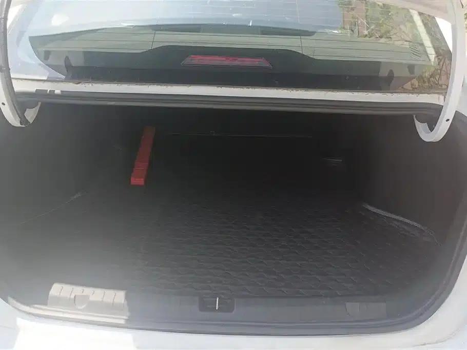 Geely Emgrand 2023 4th Generation Champion Edition 1.5L CVT Luxury — миниатюра 4