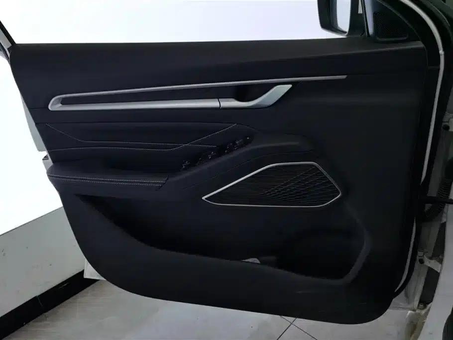 Geely Emgrand 2023 4th Generation Champion Edition 1.5L CVT Luxury — миниатюра 7
