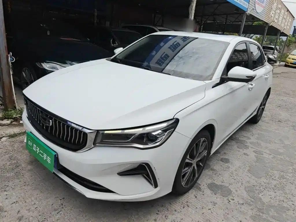 Geely Emgrand 2022 4th Generation 1.5L CVT Premium — миниатюра 2