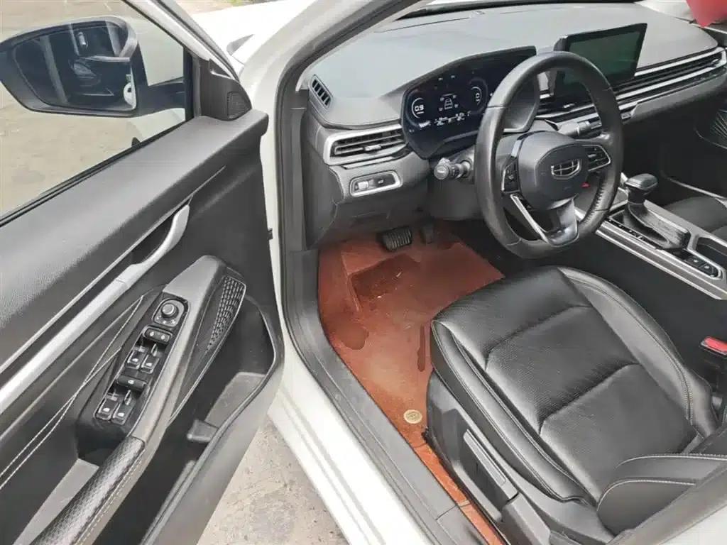 Geely Emgrand 2022 4th Generation 1.5L CVT Premium — миниатюра 16