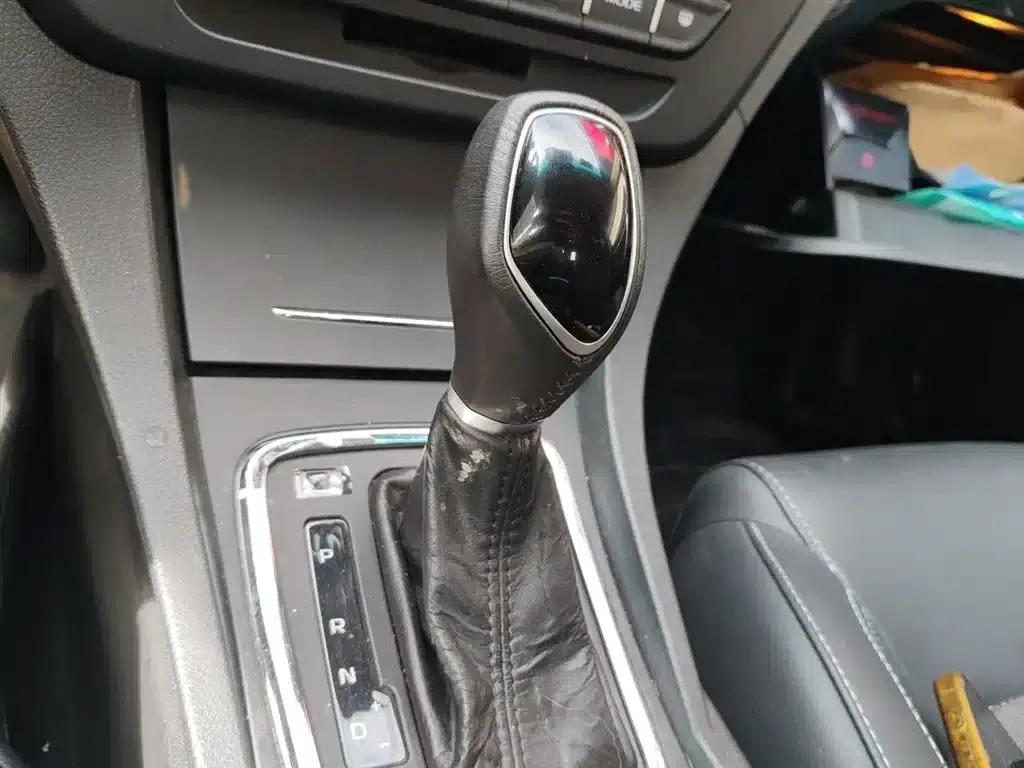 Geely Emgrand 2017 Sedan Million Edition 1.5L CVT Upward Connected Version — миниатюра 7