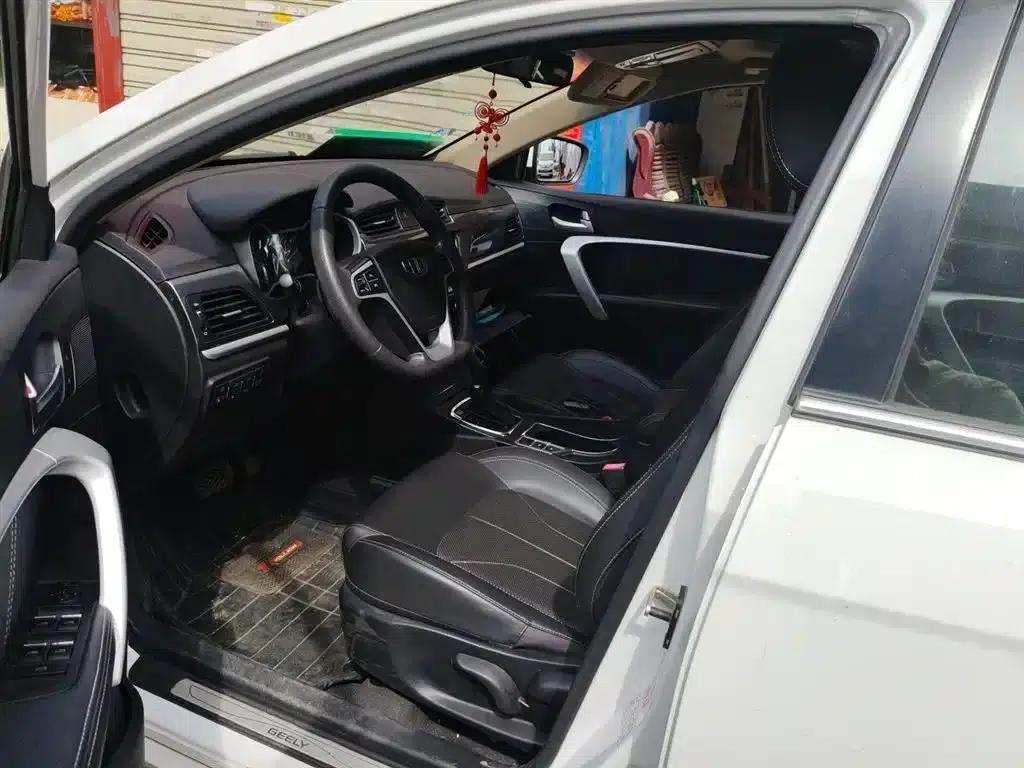 Geely Emgrand 2017 Sedan Million Edition 1.5L CVT Upward Connected Version — миниатюра 8