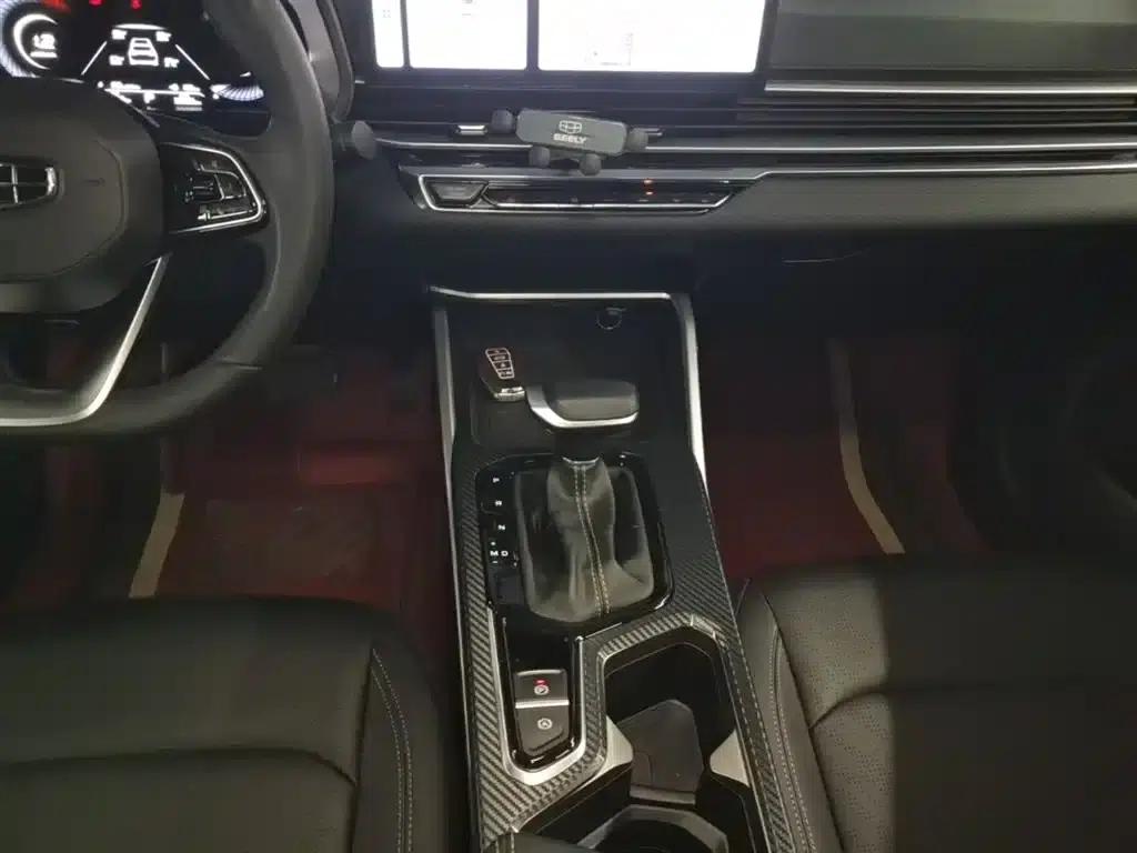 Geely Emgrand 2023 4th Generation Champion Edition 1.5L CVT Luxury — миниатюра 14