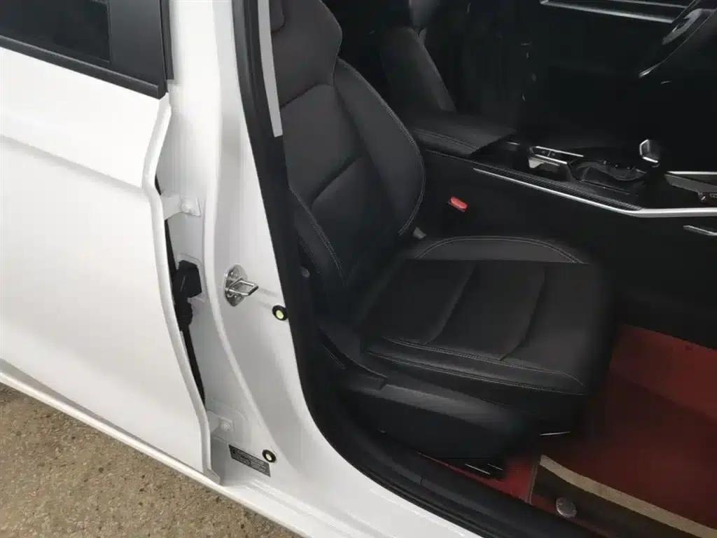 Geely Emgrand 2023 4th Generation Champion Edition 1.5L CVT Luxury — миниатюра 25