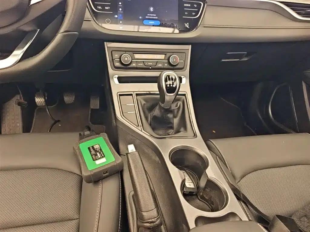 Geely Emgrand 2019 Leading Edition 1.5L Manual Upward Connected Model (National V Emission Standard) — миниатюра 14