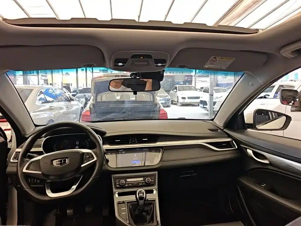 Geely Emgrand 2019 Leading Edition 1.5L Manual Upward Connected Model (National V Emission Standard) — миниатюра 18