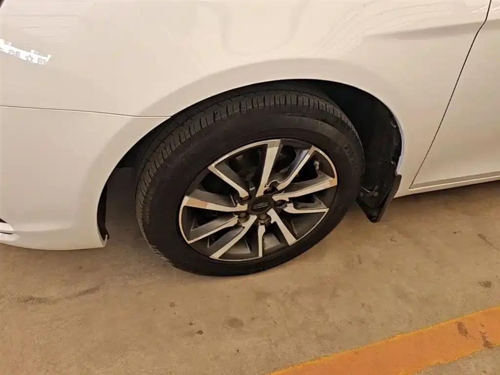 Geely Emgrand 2019 Leading Edition 1.5L Manual Upward Connected Model (National V Emission Standard) — миниатюра 23