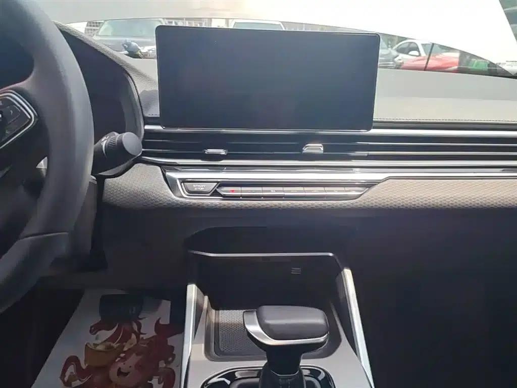 Geely Emgrand 2022 4th Generation 1.5L CVT Premium — миниатюра 13
