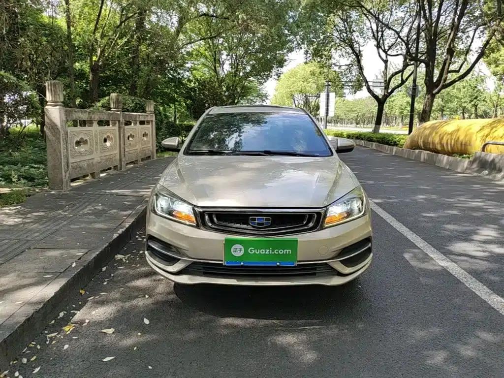 Geely Emgrand 2018 1.5L Manual Upward Connected Edition — миниатюра 3