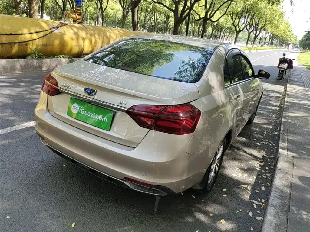Geely Emgrand 2018 1.5L Manual Upward Connected Edition — миниатюра 7