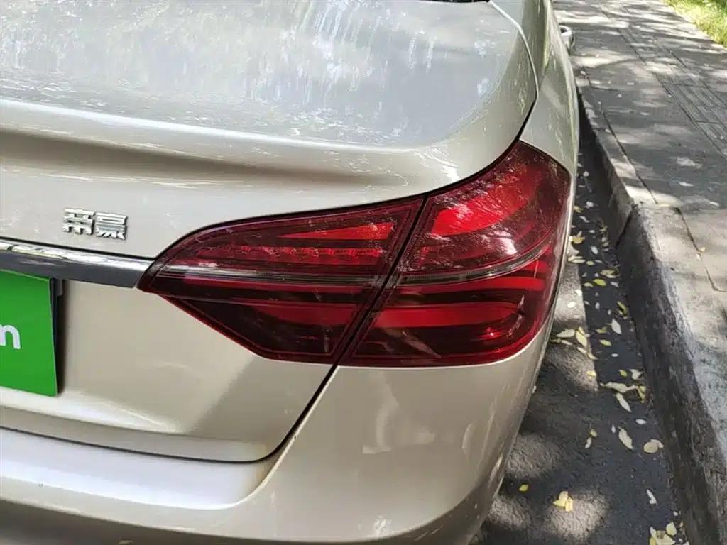 Geely Emgrand 2018 1.5L Manual Upward Connected Edition — миниатюра 8