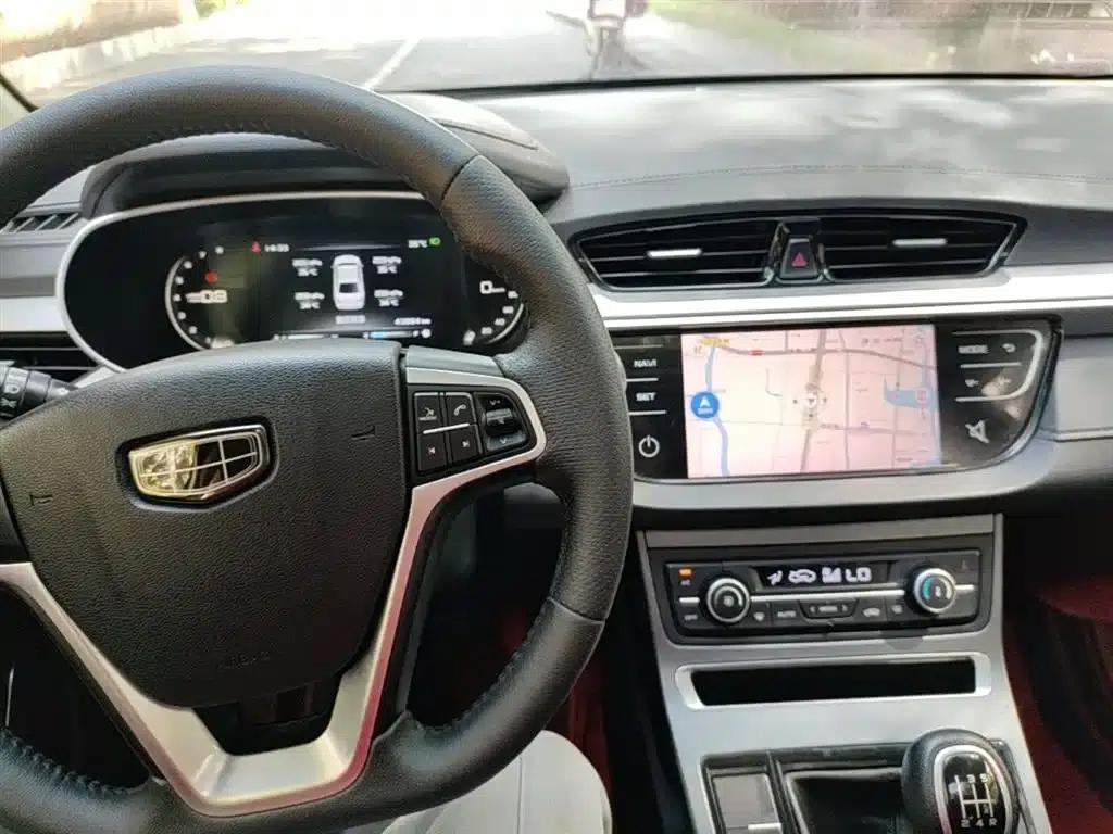 Geely Emgrand 2018 1.5L Manual Upward Connected Edition — миниатюра 10