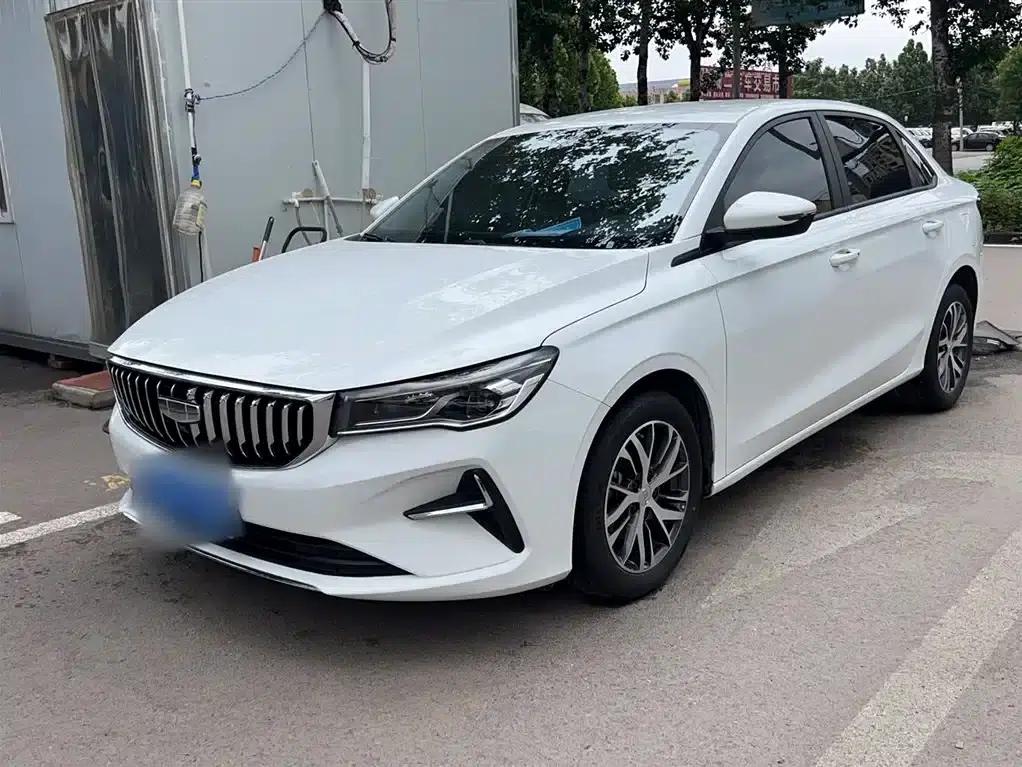 Geely Emgrand 2025 4th Generation 1.5L CVT Dragon Edition — миниатюра 2